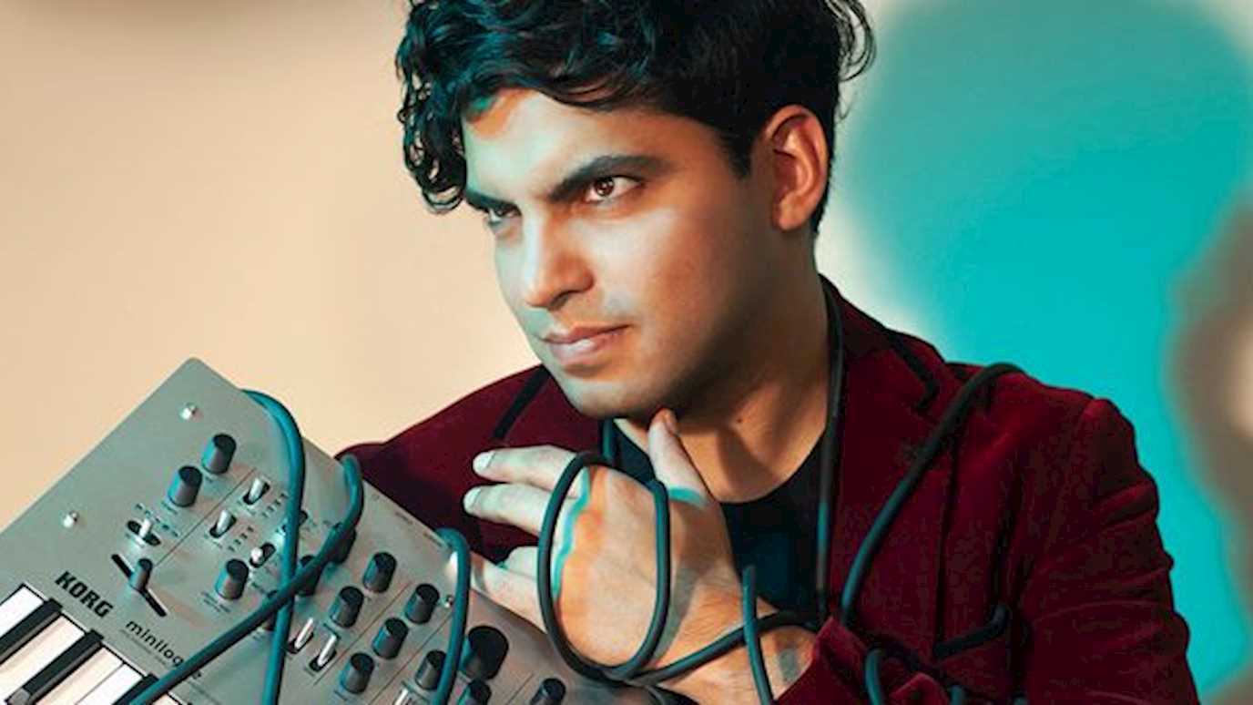22